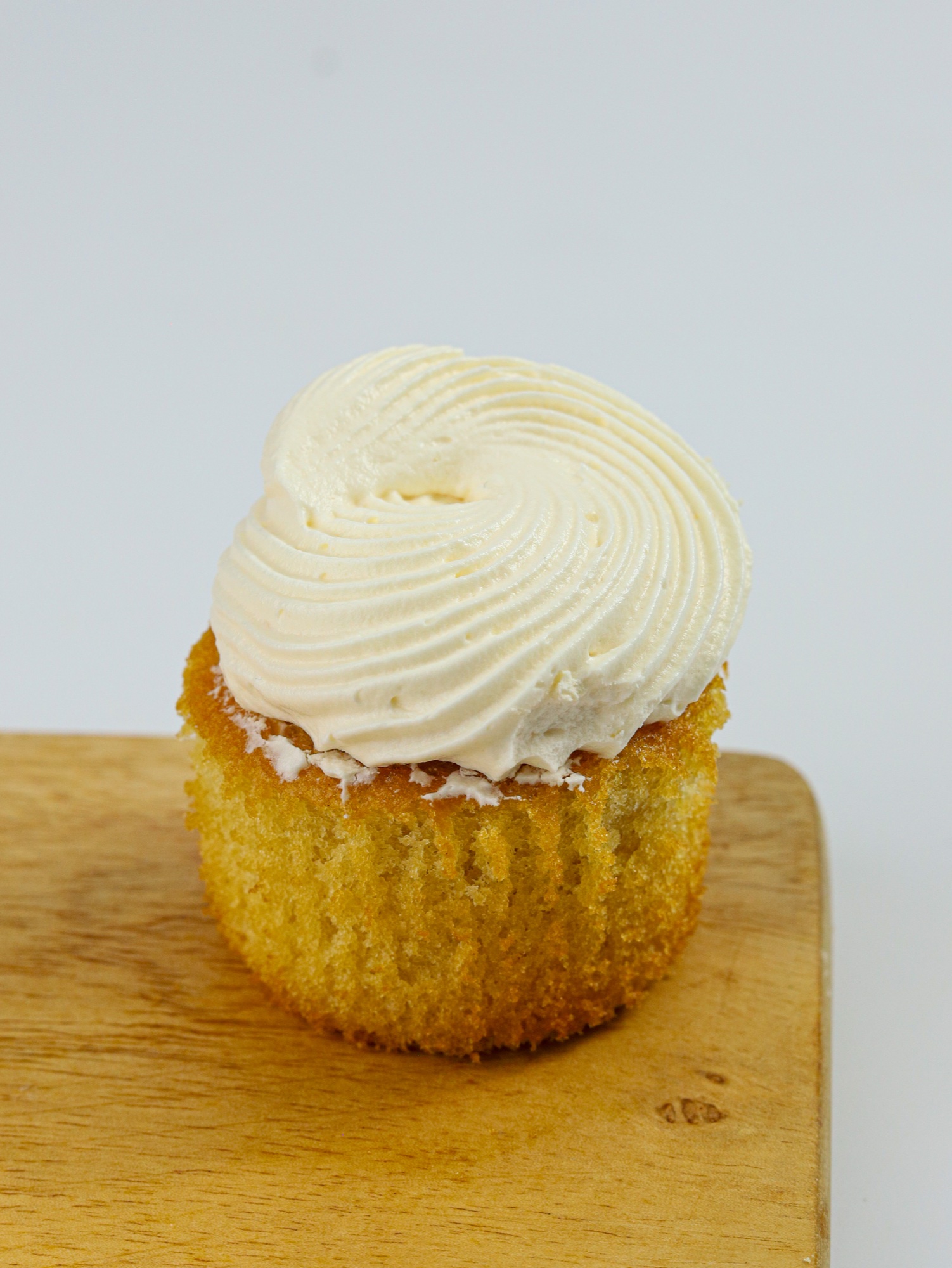 Very Vanilla Cupcake